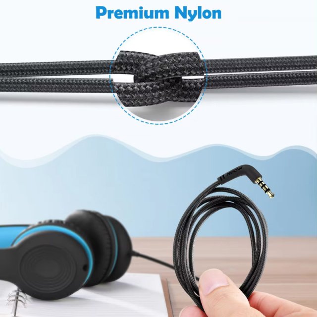 Wired Headphones with Microphone & Volume Control - Image 3