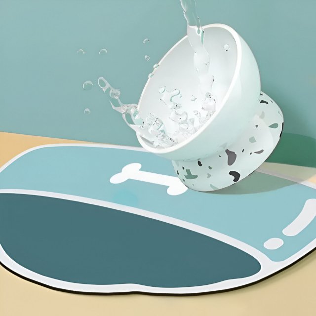 Absorbent Pet Feeding Mat for Dogs and Cats - Image 3