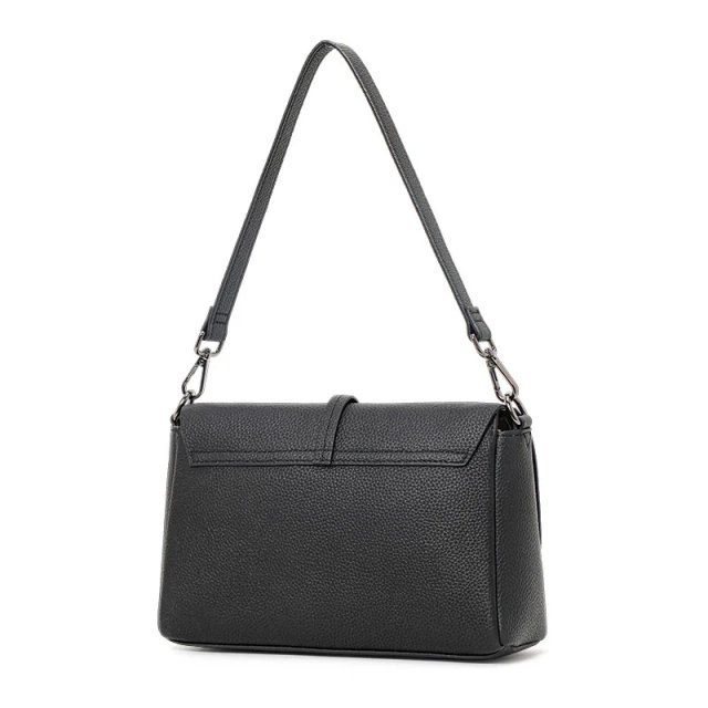 Elegant Black Cowhide Woven Shoulder Bag – Fashionable Handbag with Unique Woven Design - Image 4
