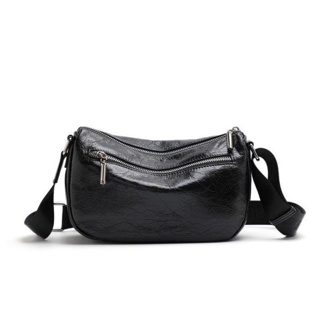 Stylish Pleated Textured Women's Soft Leather Crossbody Bag - Image 4