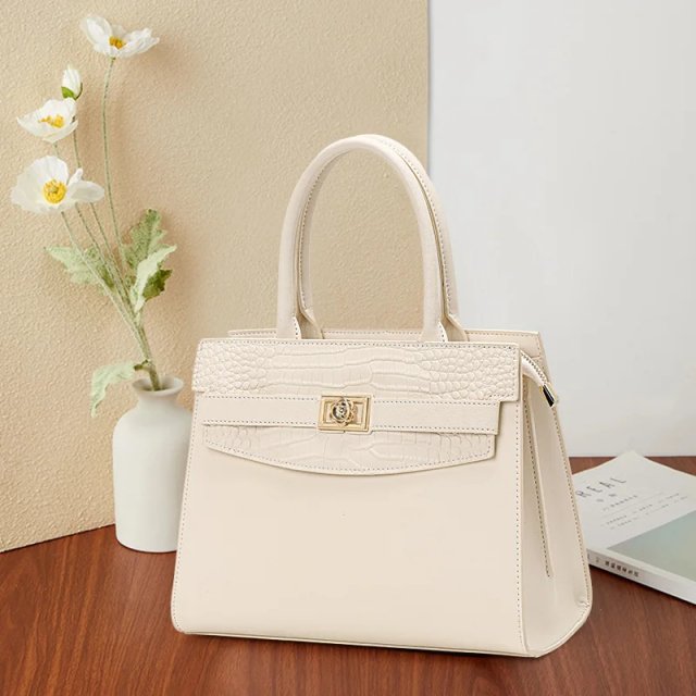 Crocodile Pattern Cowhide Square Handbag - Off White - Image 3