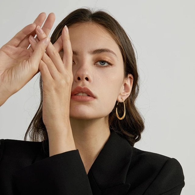 14K Gold Plated Teardrop Hoop Earrings - Image 3