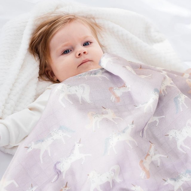 Luxuriously Soft Baby Muslin Swaddle Blanket - Image 4
