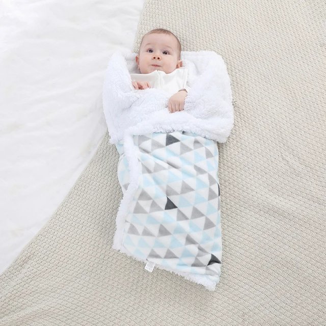 Cozy Fleece Baby Blanket - Image 6