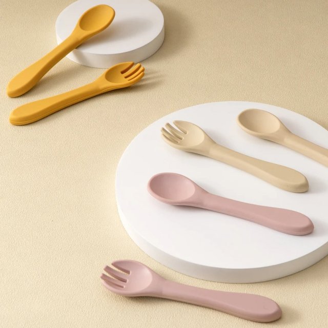 2PCS Baby Silicone Utensils Set - Image 2