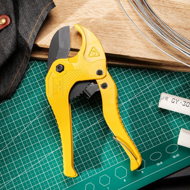 PVC Pipe Cutter 1.65 Inch - Stainless Steel Blade, Rustproof - Image 5