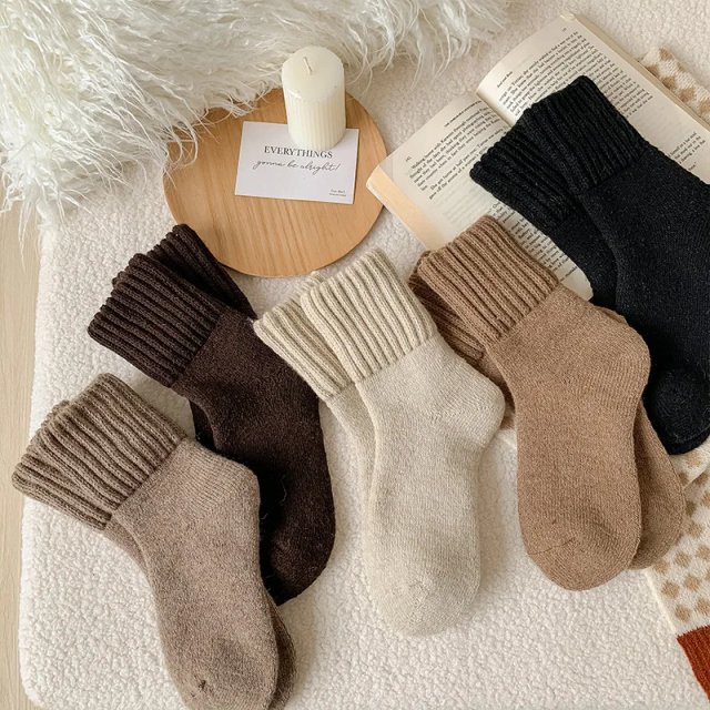 Women's Winter Thick Wool Low Tube Cashmere Socks - Image 3