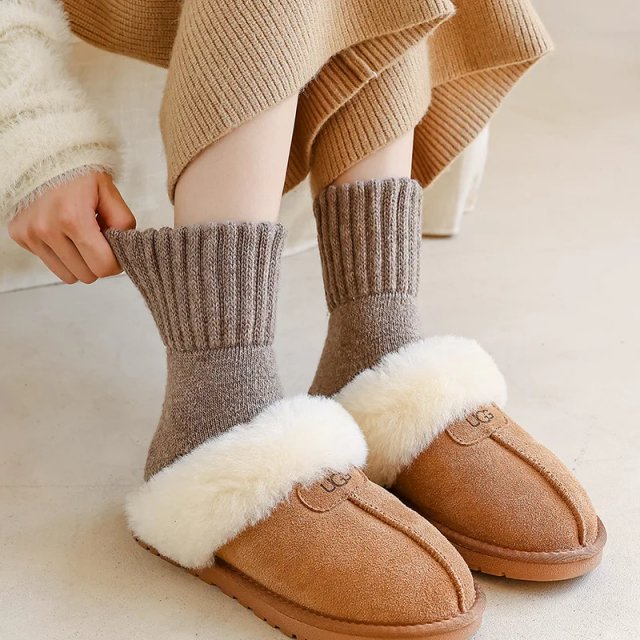 Women's Winter Thick Wool Low Tube Cashmere Socks - Image 4
