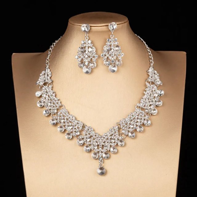 Luxury Crystal Bridal Jewelry Set - Silver Choker Necklace, Water Drop Earrings & Tiara - Image 6