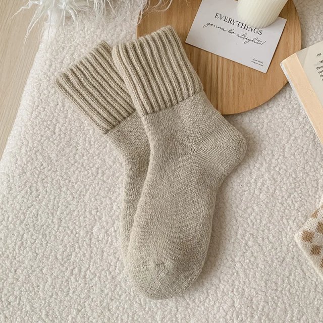 Women's Winter Thick Wool Low Tube Cashmere Socks - Image 5