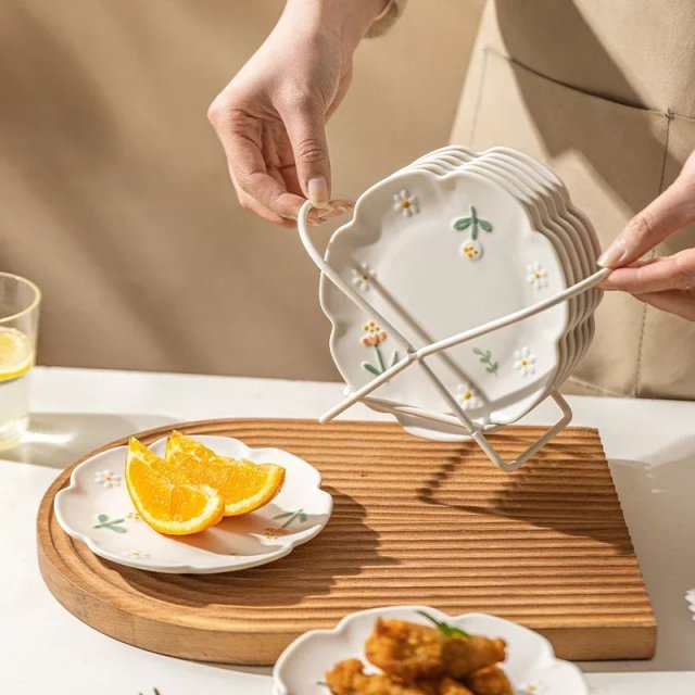 Chic Daisy Design Ceramic Plates Set - Image 6