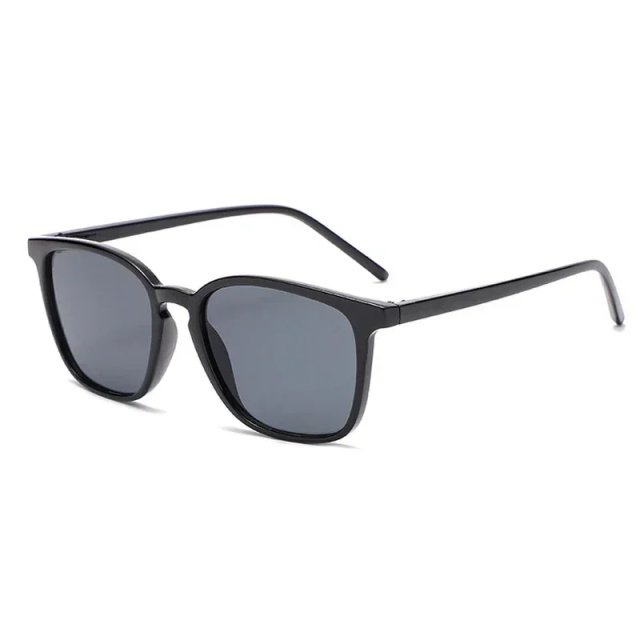 Classic Round Polarized Sunglasses - Image 3