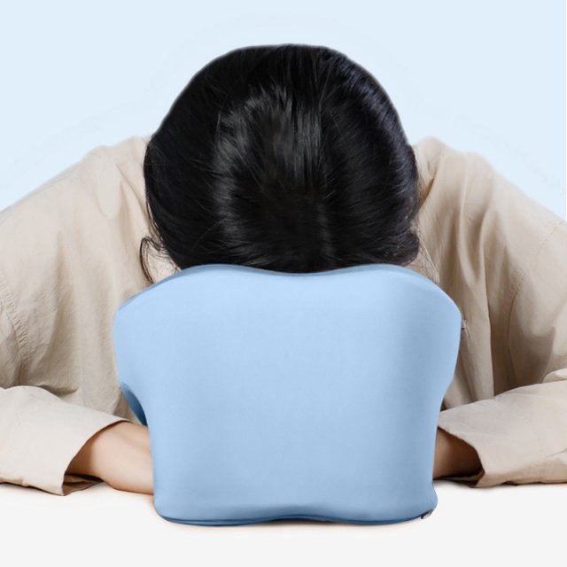 Adjustable Ergonomic Memory Foam U-Shaped Travel Pillow - Image 4