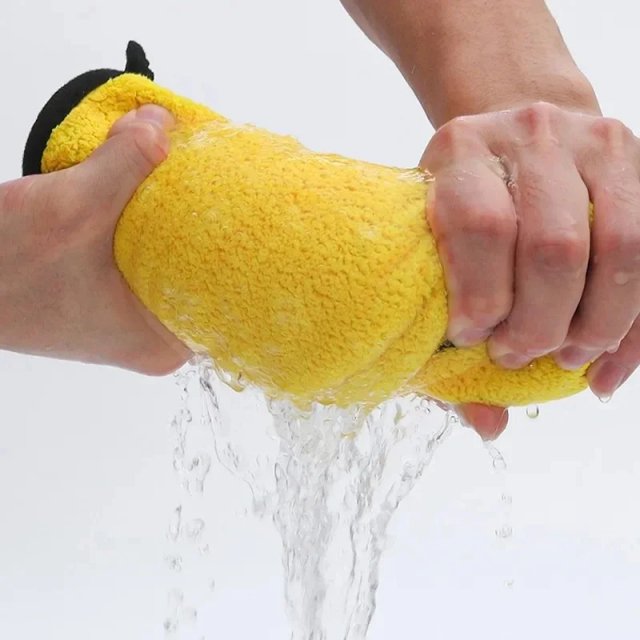 Double-Sided Microfiber Car Cleaning Towels - Image 5