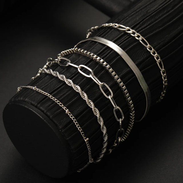 6-Piece Gold Bracelet Set – Boho Chic Cuban Chain Design for Women - Image 3