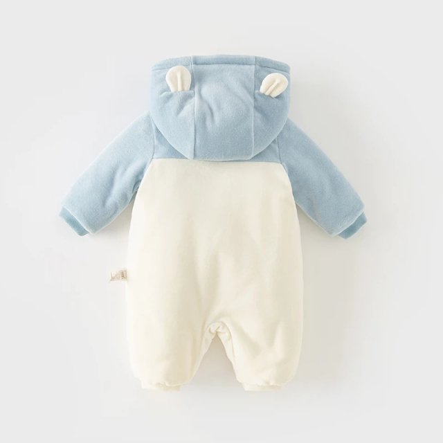Cozy Winter Bear Hooded Romper for Newborns - Image 3