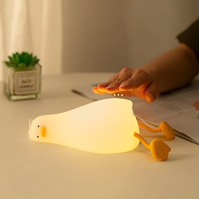 USB Rechargeable Cute Duck Nightlight with Touch Sensor and Dimmable Mood Light - Image 3