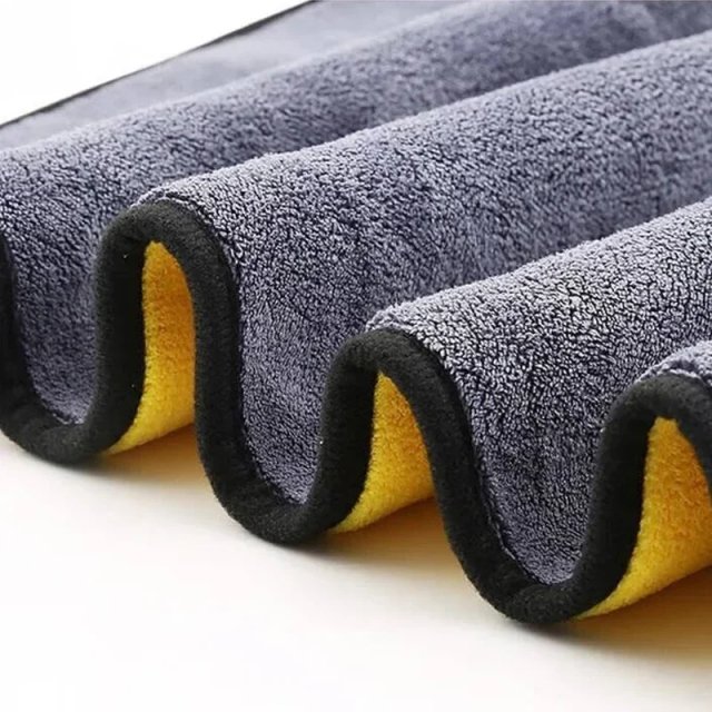 Double-Sided Microfiber Car Cleaning Towels - Image 7