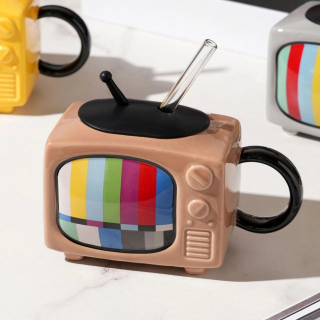Television-Shaped Ceramic Mug - Image 4