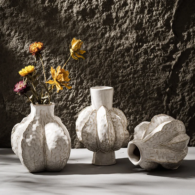 ModernCeramicNordicVase–UniqueTabletopCenterpiece