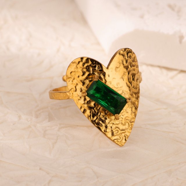 Trendy Green Zircon Heart Ring - Image 7