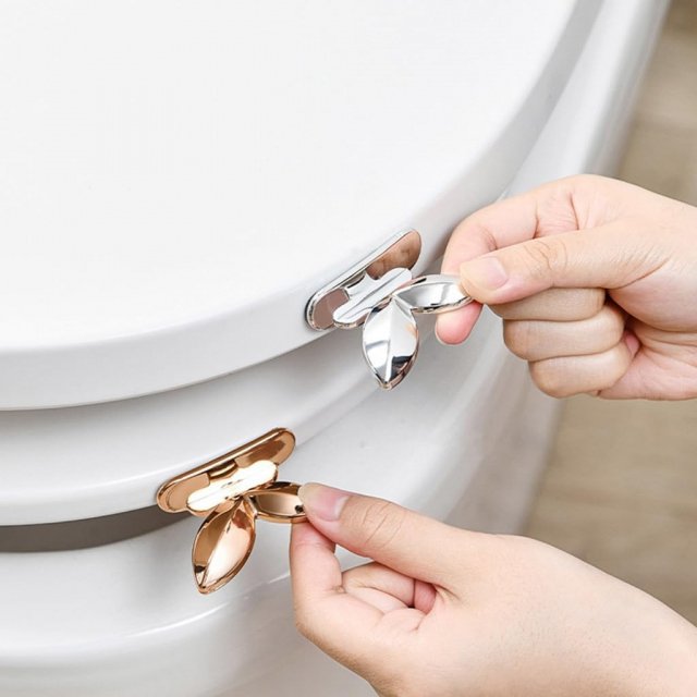 Hands-Free Toilet Seat Lifter Handle - Image 3