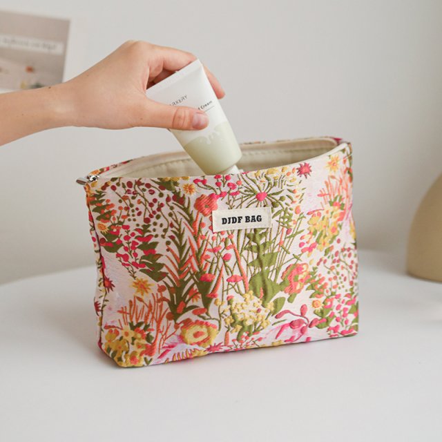 Green Floral Large Capacity Cosmetic Bag - Image 3