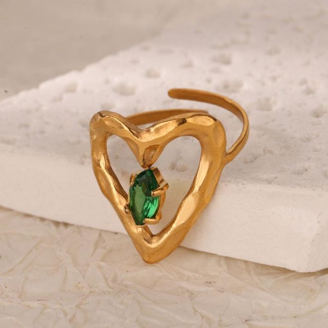 Trendy Green Zircon Heart Ring