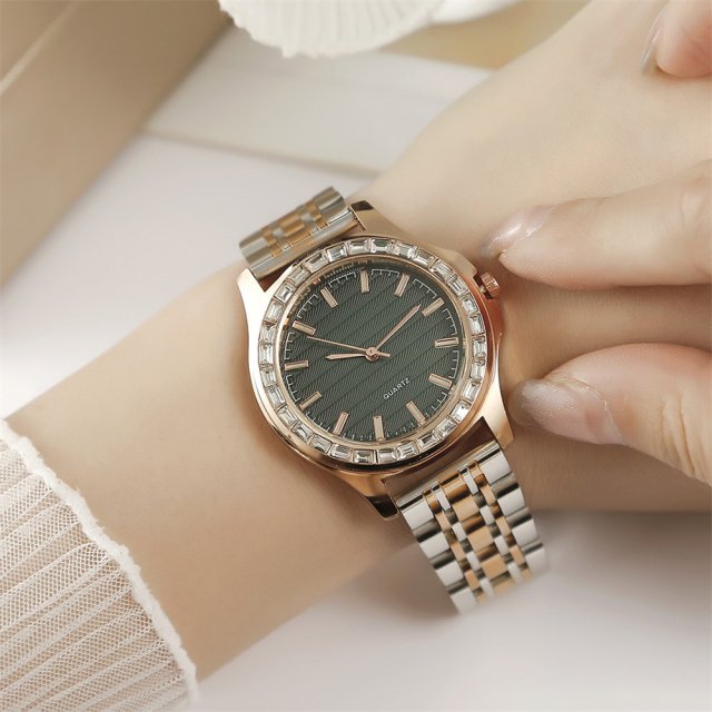 Women's Large Blue Dial Quartz Watch with Diamond Accents and Stainless Steel Strap - Image 5