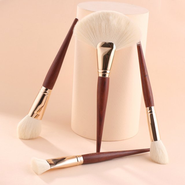 Professional 13-Piece Wood Handle Makeup Brush Set - Image 5