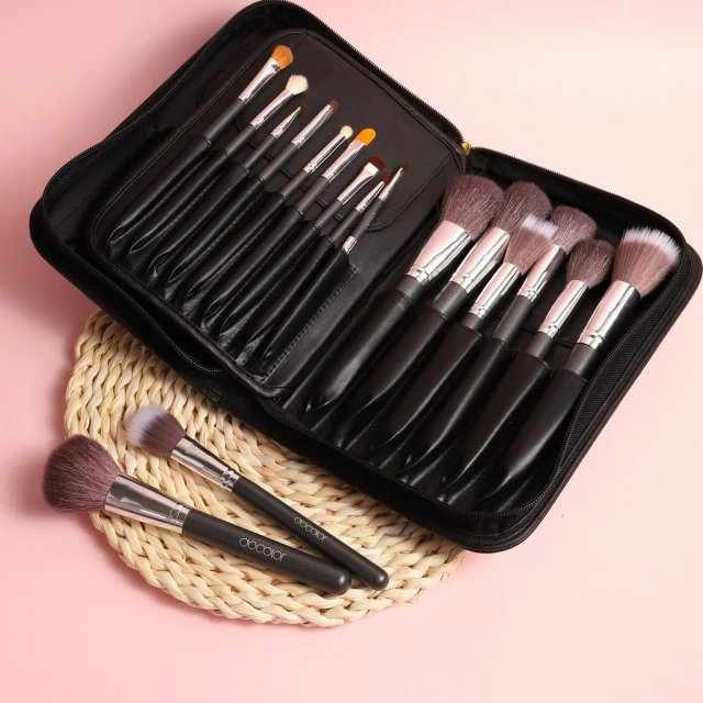 29-Piece Professional Makeup Brush Set with PU Leather Case – Complete Beauty Kit