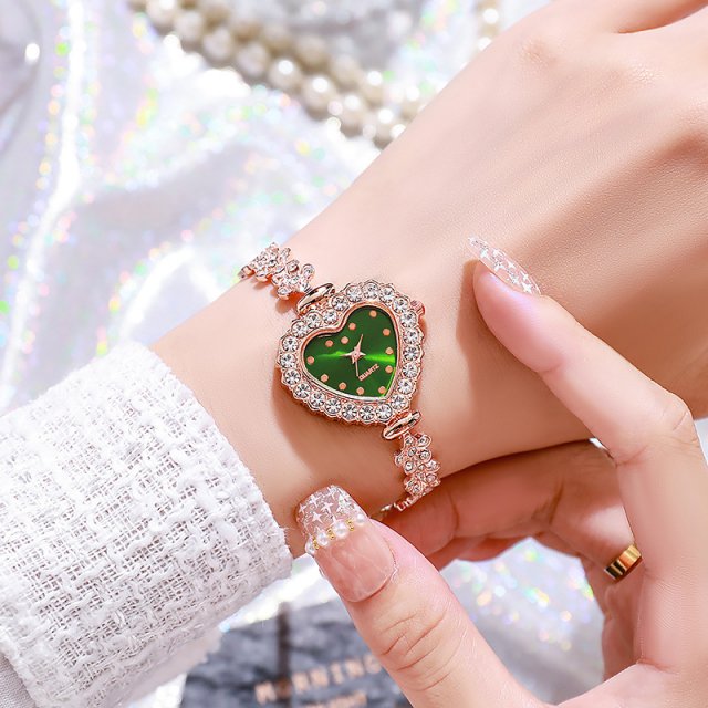 Exquisite Heart-Shaped Dial Quartz Watch for Women - Image 5