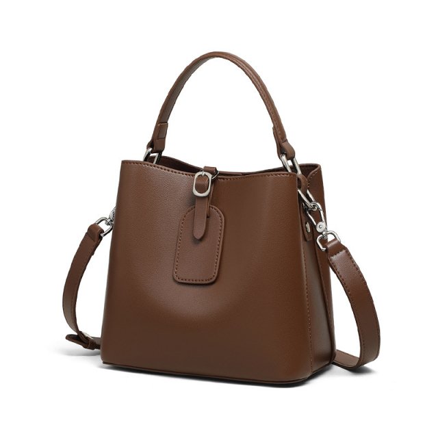 Vintage Leather Shoulder Bag for Women - Image 5