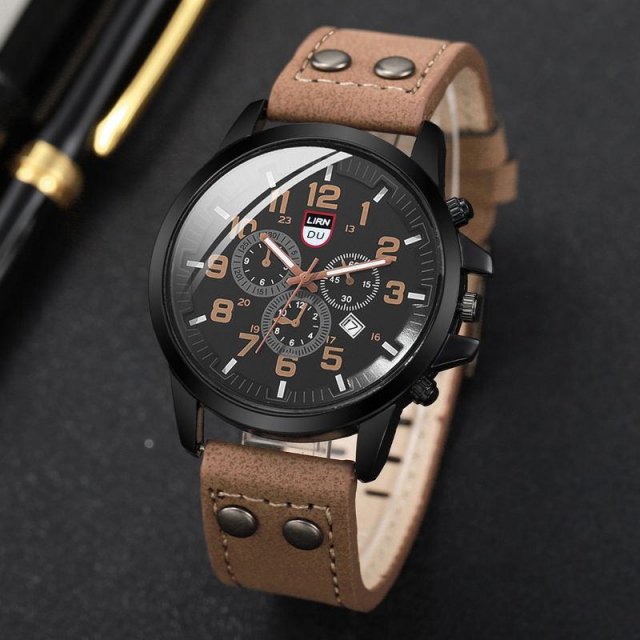 Men's Fashion Quartz Watch with Leather Band