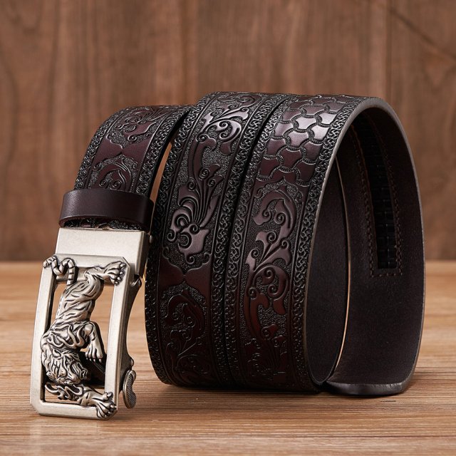 Elegant Tiger Buckle Leather Belt – Floral Tang Grass Pattern, Business & Fashion - Image 7