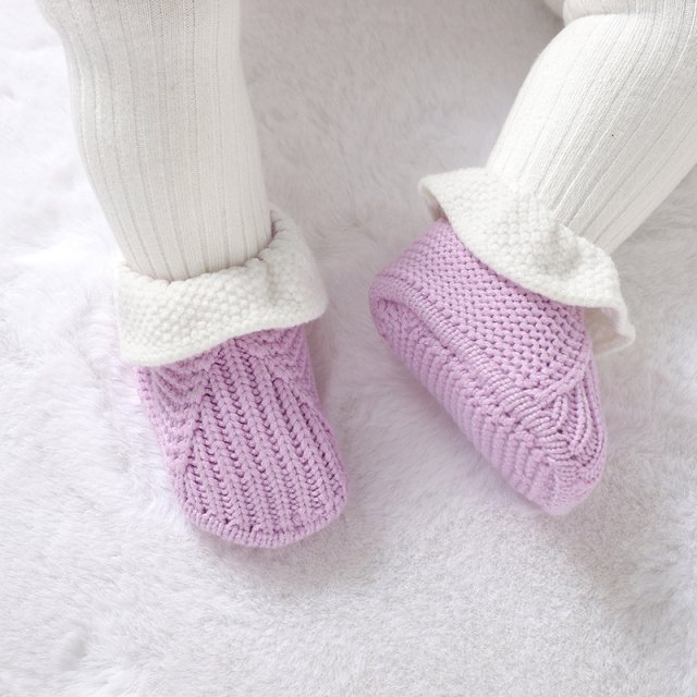 Handmade Newborn Knitted Baby Shoes - Image 4