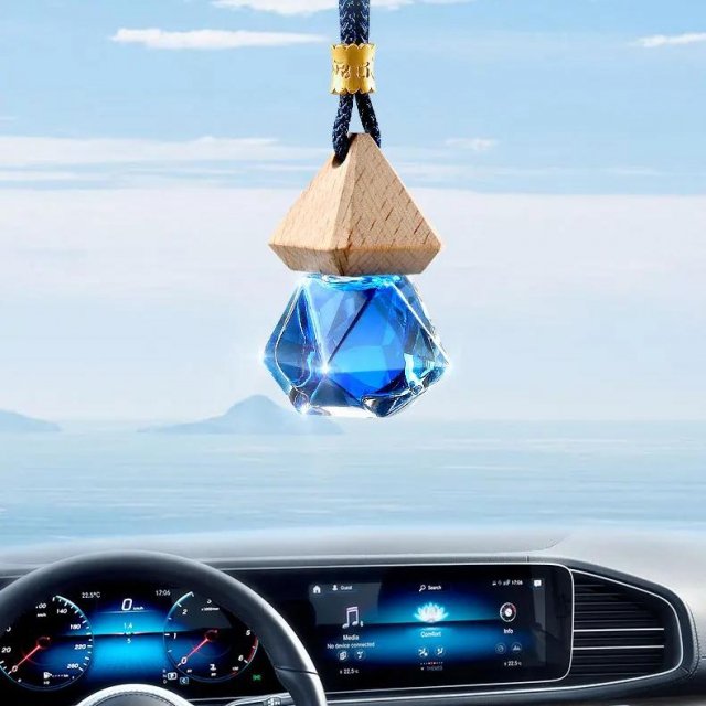 Essential Oil Car Aromatherapy Pendant