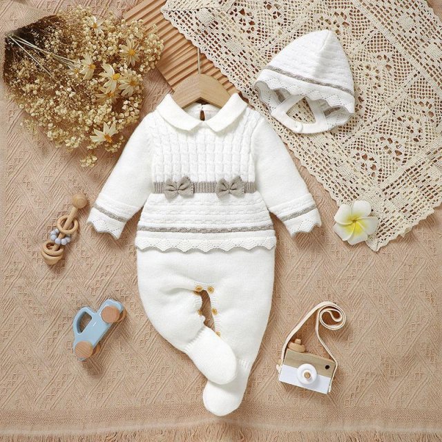 Newborn Knit Romper Set with Foot Wrapping & Hat