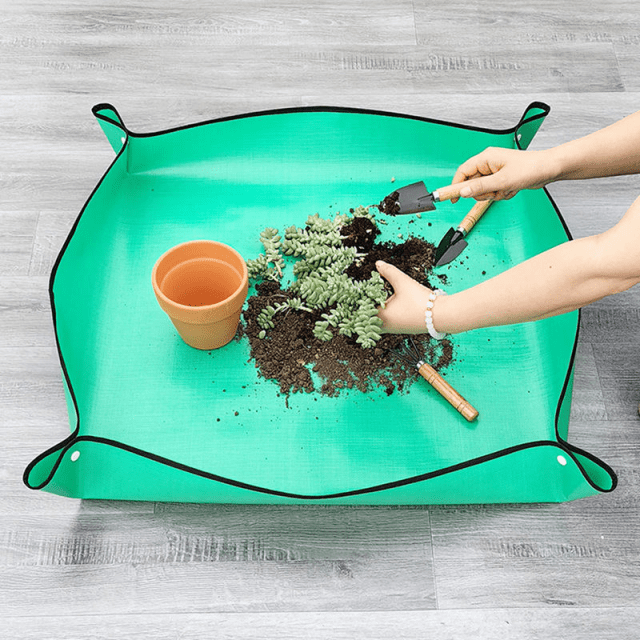 Foldable Waterproof Gardening Mat