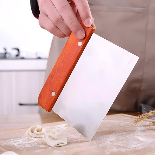 Stainless Steel Pastry Cutter and Dough Scraper with Scale for Baking & Cooking - Image 3