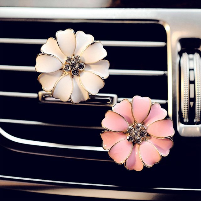 Exquisite Diamond Car Air Vent Freshener Clip - Image 3