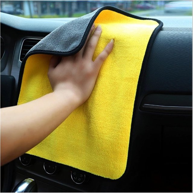 2 Pack Thick Microfiber Car Wash Towels - Image 5