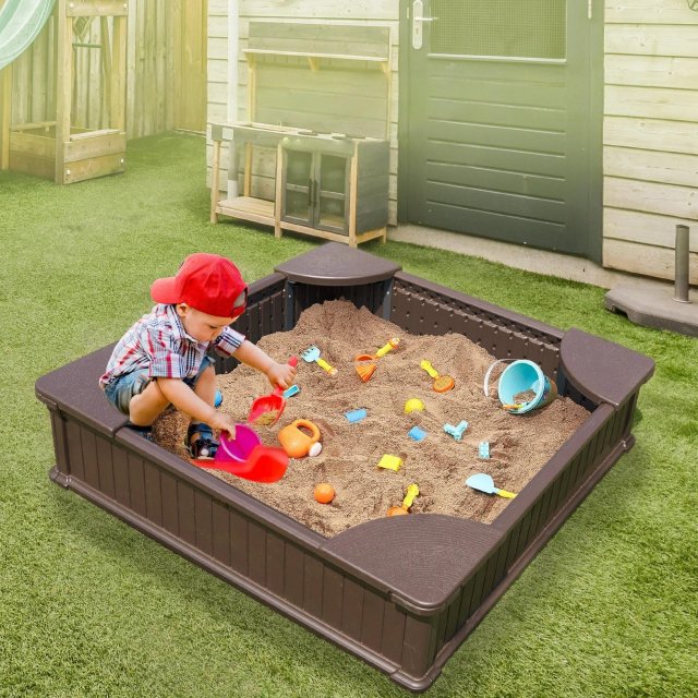 Outdoor Kids Sandbox with Cover and Seats