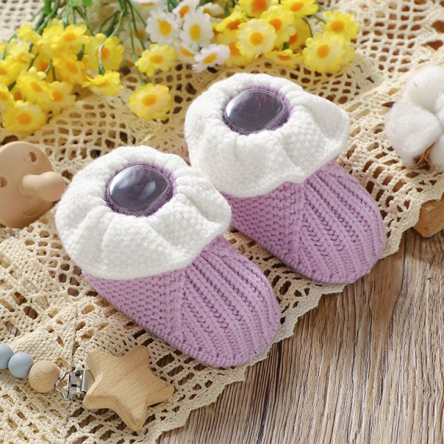 Handmade Newborn Knitted Baby Shoes - Image 6