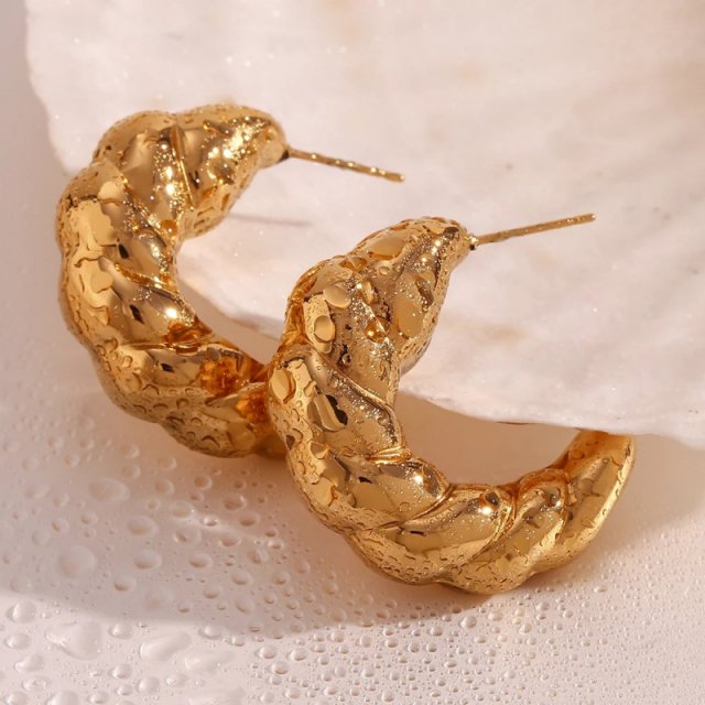 Hollow Sheep Horn Crescent Shaped Earrings - Image 4