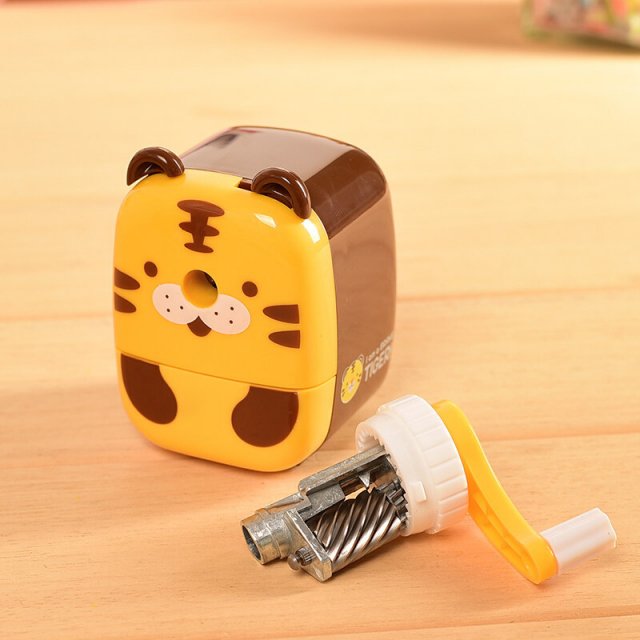 Cute Cartoon Animal Manual Pencil Sharpener - Image 4