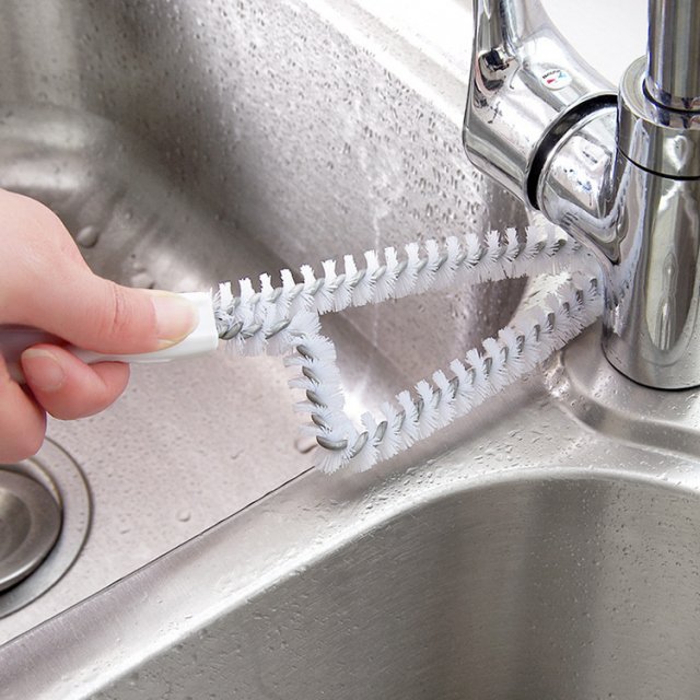 Multipurpose Kitchen & Bathroom Crevice Cleaning Brush - Image 3