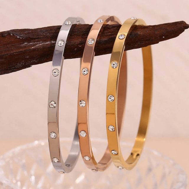 18K Gold Plated Dotted Zircon Buckle Bracelet