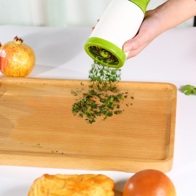 Manual Stainless Steel Vegetable Grinder - Image 4