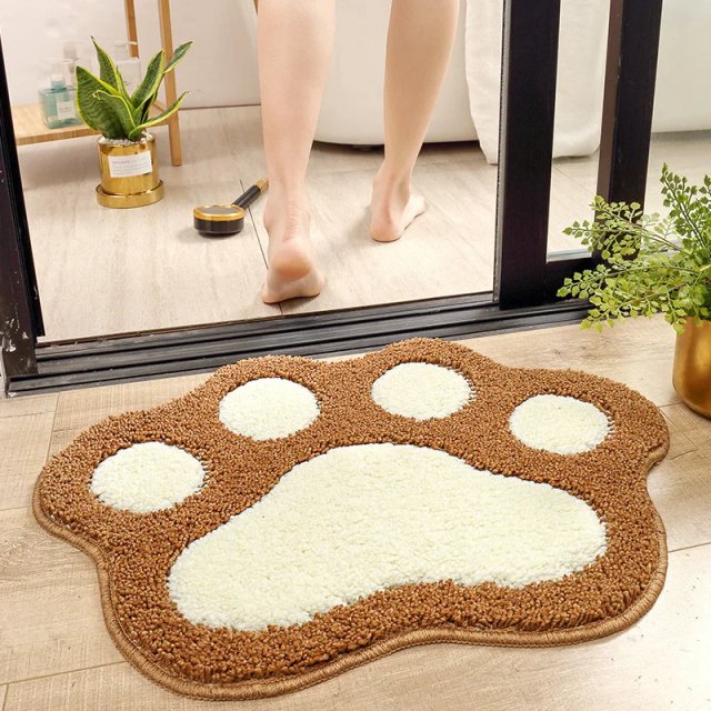 Cartoon Foot Shape Absorbent Bath Mat - Image 4